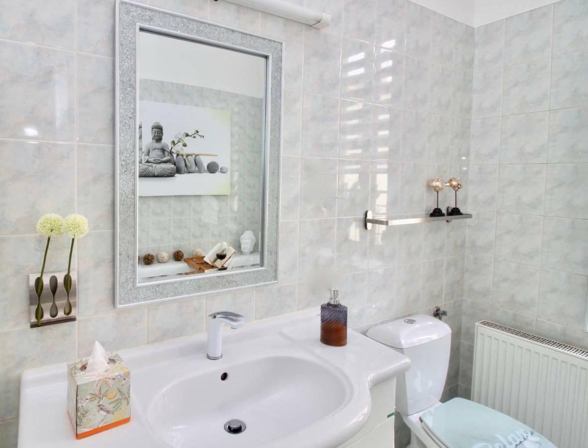 New Design & Style Apartment Old Town Xxl Praag Buitenkant foto