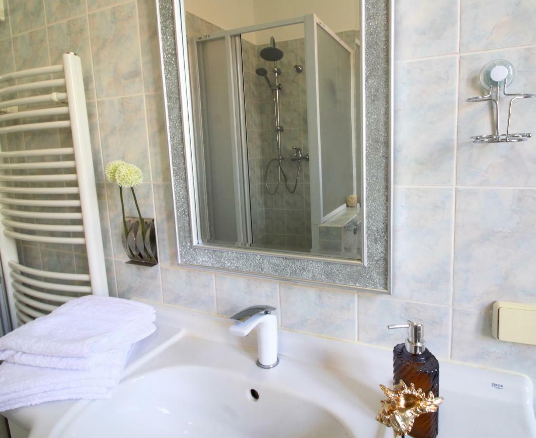 New Design & Style Apartment Old Town Xxl Praag Buitenkant foto