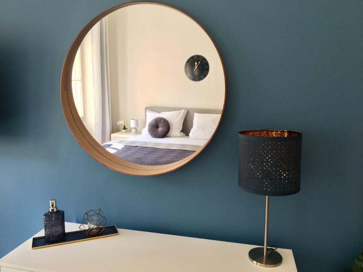 New Design & Style Apartment Old Town Xxl Praag Buitenkant foto