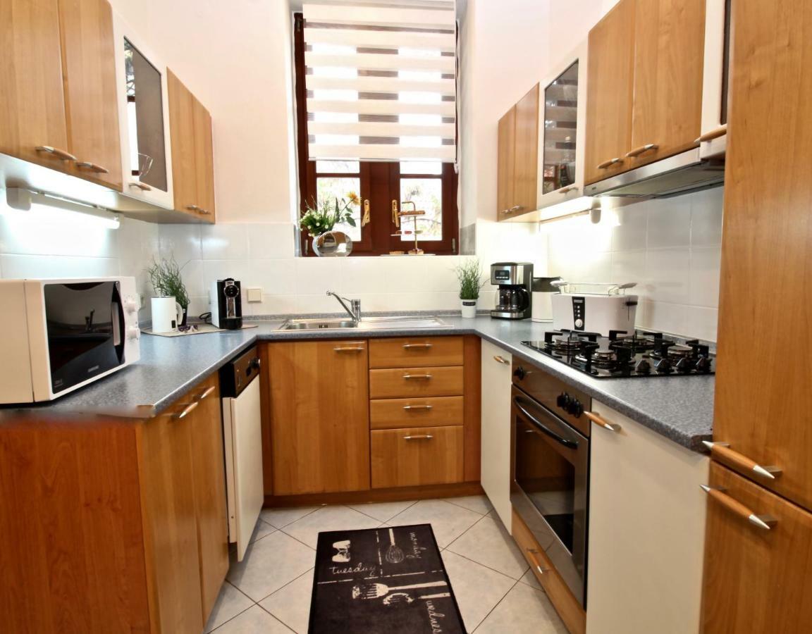 New Design & Style Apartment Old Town Xxl Praag Buitenkant foto